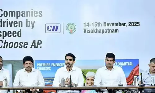 విశాఖపైనే ప్రపంచ పెట్టుబడిదారుల దృష్టి ఎందుకంటే..?