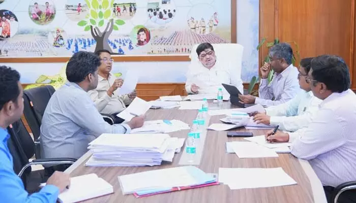 Ponnam: రవాణాశాఖలో ఎన్ ఫోర్స్ మెంట్ బృందాలు.. మంత్రి పొన్నం కీలక నిర్ణయం Ponnam: రవాణాశాఖలో ఎన్ ఫోర్స్ మెంట్ బృందాలు.. మంత్రి పొన్నం కీలక నిర్ణయం