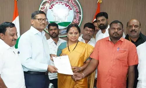 TG: ఎలక్ట్రిక్ బస్సులను ఆర్టీసీ డ్రైవర్లతోనే నడిపించండి