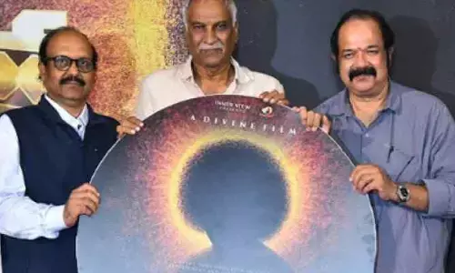 కమర్షియల్ సినిమాల్లో బాషా... డివైన్ మూవీస్ లో అనంత