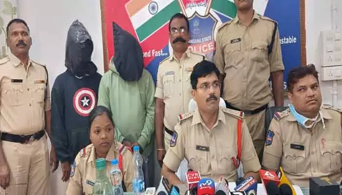 గంజాయి విక్రయాలు జరిపితే కఠిన చర్యలు: సీఐ అజయ్ గంజాయి విక్రయాలు జరిపితే కఠిన చర్యలు: సీఐ అజయ్