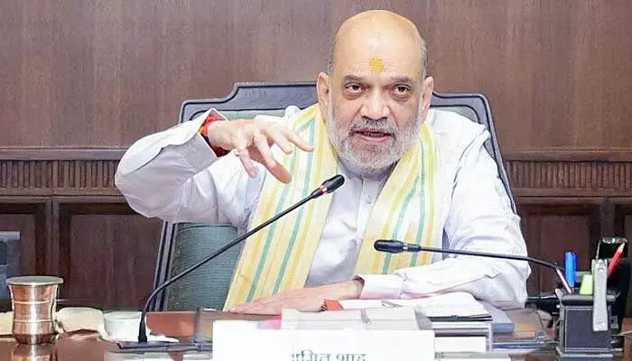 అమిత్ షా హెలికాప్టర్లో సాంకేతిక లోపం.. చివరి నిమిషంలో పర్యటన రద్దు! అమిత్ షా హెలికాప్టర్లో సాంకేతిక లోపం.. చివరి నిమిషంలో పర్యటన రద్దు!