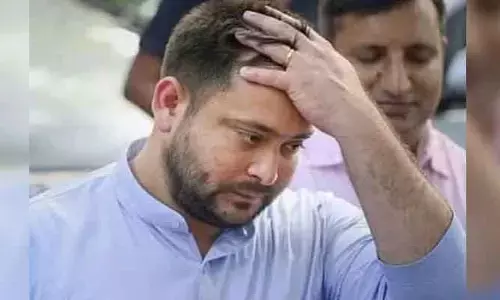 బిహార్ ఎన్నికల్లో సంచలనం.. సీఎం అభ్యర్థి తేజస్వీ యాదవ్ వెనుకంజ