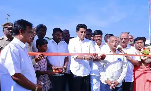 విద్యార్థుల కోసం అత్యాధునిక వ‌స‌తుల‌తో ప్ర‌భుత్వ పాఠ‌శాల : ఎమ్మెల్యే రాజేష్ రెడ్డి