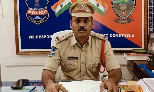 సెల్ ఫోన్ చోరీ కేసులో ఇద్దరు అరెస్ట్