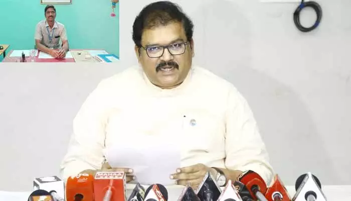 సతీష్ కుమార్ ది ముమ్మాటికీ హత్యే: టీడీపీ నేత పట్టాభి సతీష్ కుమార్ ది ముమ్మాటికీ హత్యే: టీడీపీ నేత పట్టాభి