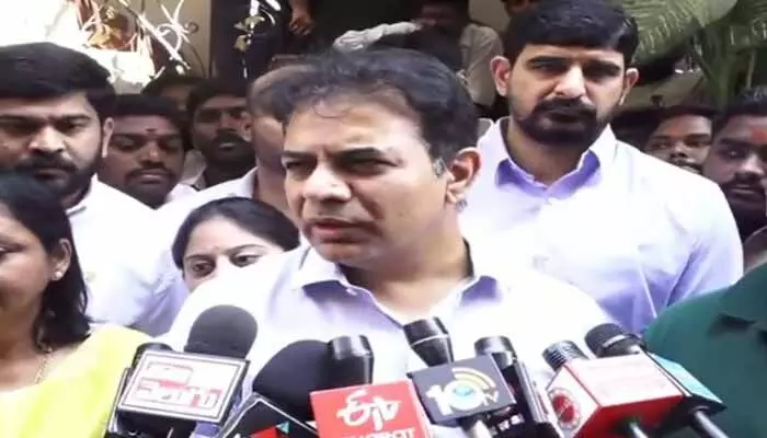 కాంగ్రెస్ గెలిచి 24 గంటలు కాకముందే బీఆర్ఎస్ నాయకులపై దాడులు చేస్తున్నారు: కేటీఆర్ కాంగ్రెస్ గెలిచి 24 గంటలు కాకముందే బీఆర్ఎస్ నాయకులపై దాడులు చేస్తున్నారు: కేటీఆర్