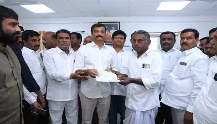 పెండింగ్ లో ఉన్న రూ.15కోట్ల నిధులు మంజూరు : ఎమ్మెల్యే కొత్త ప్రభాకర్ రెడ్డి పెండింగ్ లో ఉన్న రూ.15కోట్ల నిధులు మంజూరు : ఎమ్మెల్యే కొత్త ప్రభాకర్ రెడ్డి