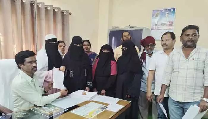 జనవాసాల్లో వైన్స్ లు ఏర్పాటు చేయొద్దు జనవాసాల్లో వైన్స్ లు ఏర్పాటు చేయొద్దు