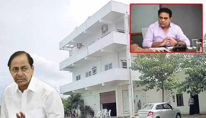 KTR : ఎర్రవల్లి ఫాంహౌస్కు కేటీఆర్.. కేసీఆర్తో కీలక భేటీ KTR : ఎర్రవల్లి ఫాంహౌస్కు కేటీఆర్.. కేసీఆర్తో కీలక భేటీ