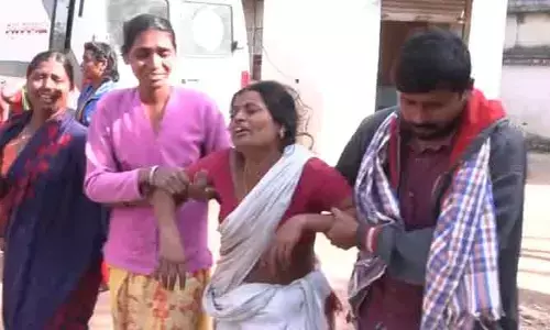 తండ్రి రూపంలో రాక్షసుడు.. ఇద్దరు పిల్లల హత్యకు కుట్ర