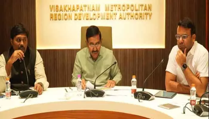 కొత్తవలస వద్ద థీమ్ బేస్ట్ సిటీ నిర్మాణం : మంత్రి నారాయణ కొత్తవలస వద్ద థీమ్ బేస్ట్ సిటీ నిర్మాణం : మంత్రి నారాయణ