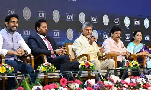విశాఖలో ఎంఓయూల వెల్లువ.. అంచనాలకు మించిన పెట్టుబడులు!