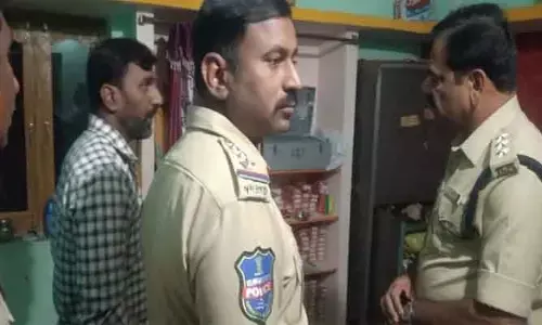 బీర్కూర్ లో భారీ చోరీ.. రూ.8ల‌క్ష‌లు విలువ గ‌ల బంగారం చోరీ..!