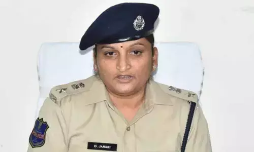 శీతాకాలపు పొగమంచు ప్రమాదాలతో జాగ్రత్తగా ఉండాలి : ఎస్పీ జానకి