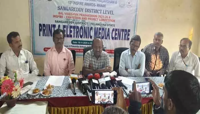 విద్యా విజ్ఞానిక సదస్సును విజయవంతం చేయండి : జిల్లా విద్యాధికారి వెంకటేశ్వర్లు విద్యా విజ్ఞానిక సదస్సును విజయవంతం చేయండి : జిల్లా విద్యాధికారి వెంకటేశ్వర్లు