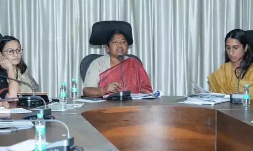 Seethakka: మీకిదే లాస్ట్ చాన్స్.. మంత్రి సీతక్క సీరియస్