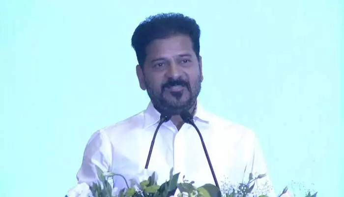 CM Revanth Reddy: రాష్ట్రాలకు కేంద్రం సహకరిస్తేనే దేశాభివృద్ధి మరింత వేగం: సీఎం రేవంత్ రెడ్డి CM Revanth Reddy: రాష్ట్రాలకు కేంద్రం సహకరిస్తేనే దేశాభివృద్ధి మరింత వేగం: సీఎం రేవంత్ రెడ్డి