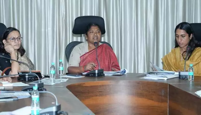 Seethakka: మీకిదే లాస్ట్ చాన్స్.. మంత్రి సీతక్క సీరియస్ Seethakka: మీకిదే లాస్ట్ చాన్స్.. మంత్రి సీతక్క సీరియస్