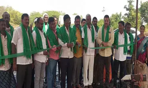 రైతులకు ఎలాంటి ఇబ్బందులు లేకుండా చర్యలు : పీఏసీహెచ్ చైర్మ‌న్