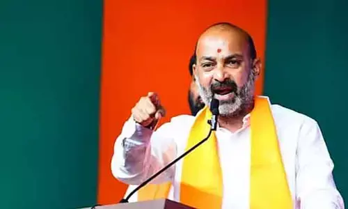 కాంగ్రెస్‌కు ఓటేస్తే పంచాయతీలకు నయా పైసా రాదు.. బండి సంజయ్ సంచలన ట్వీట్
