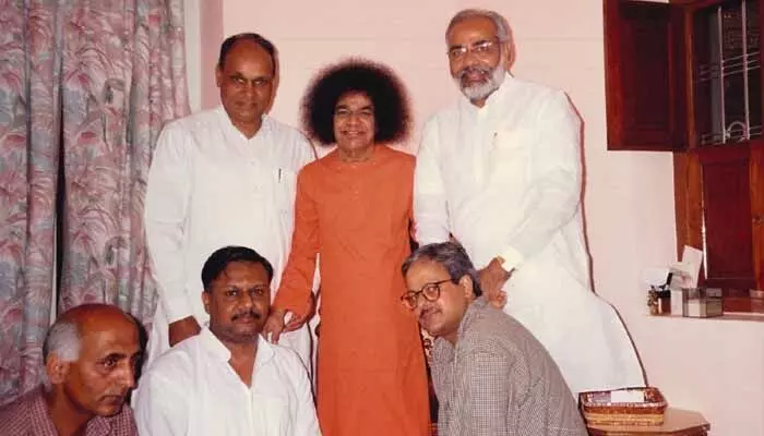 నేడు పుట్టపర్తికి మోడీ.. అంగరంగవైభవంగా సత్యసాయి శతజయంతి ఉత్సవాలు నేడు పుట్టపర్తికి మోడీ.. అంగరంగవైభవంగా సత్యసాయి శతజయంతి ఉత్సవాలు