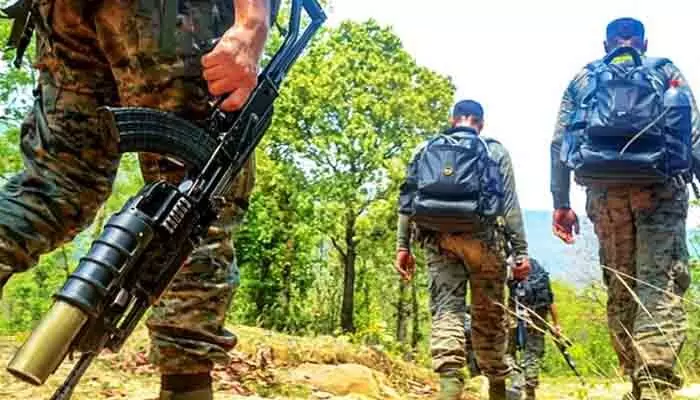 మావోయిస్టు పార్టీకి మరో భారీ ఎదురుదెబ్బ మావోయిస్టు పార్టీకి మరో భారీ ఎదురుదెబ్బ