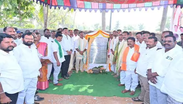 గ్రామాల అభివృద్ధే ప్రభుత్వ ధ్యేయం : ఎమ్మెల్యే అనిల్ కుమార్ రెడ్డి గ్రామాల అభివృద్ధే ప్రభుత్వ ధ్యేయం : ఎమ్మెల్యే అనిల్ కుమార్ రెడ్డి