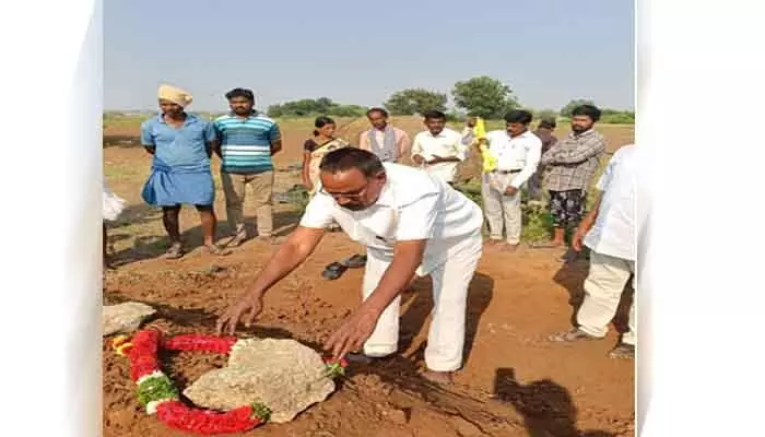 మాజీ మంత్రి మహేంద్ర నాథ్ సోదరుడు కృష్ణయ్య మృతి తీరని లోటు మాజీ మంత్రి మహేంద్ర నాథ్ సోదరుడు కృష్ణయ్య మృతి తీరని లోటు