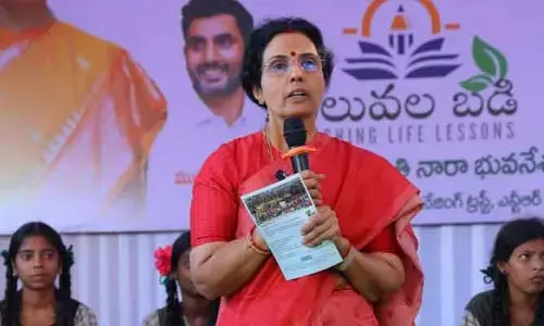 పాఠశాలల్లో మళ్లీ పాత సబ్జెక్ట్: మంత్రి లోకేశ్‌ని అభినందించిన నారా భువనేశ్వరి