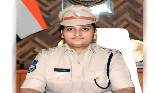 రోడ్లపై ధాన్యం ఆరబోతతో ప్రమాదాలు జరుగుతాయి : ఎస్పీ జానకి