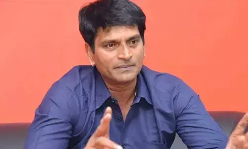 తెలుగు హీరోలు ప్రీ-రిలీజ్ ఈవెంట్లతో జనాలను విసిగిస్తున్నారు.. దుమారం రేపుతున్న నటుడి కామెంట్స్