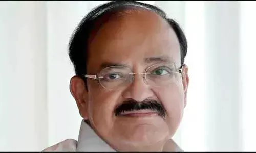 రాజధానిపై మాజీ ఉపరాష్ట్రపతి కీలక వ్యాఖ్యలు
