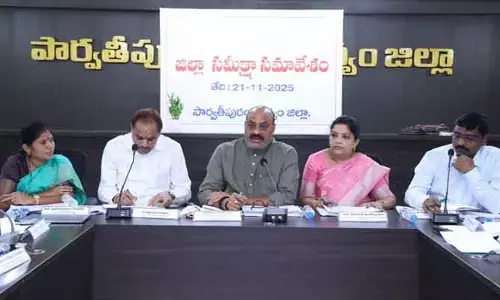జిల్లాలో డోలీ రహిత గ్రామాలు కావాలి : మంత్రి అచ్చెన్నాయుడు