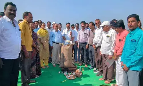 రైతులు మ‌ద్ద‌తు ధ‌ర‌తో పాటు బోన‌స్ పొందాలి : ఎమ్మెల్యే పాల్వాయి హరీష్ బాబు