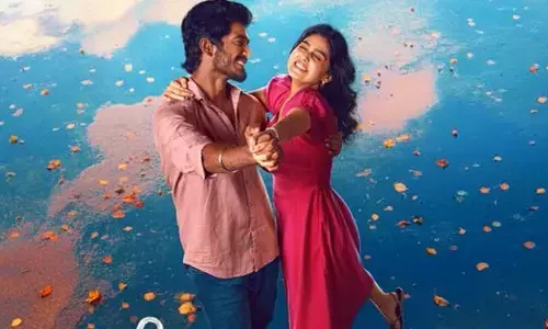విత్ లవ్ అంటున్న ‘టూరిస్ట్ ఫ్యామిలీ’ డైరెక్టర్.. క్యూట్ లవ్ బర్డ్స్ అంటున్న నెటిజన్లు