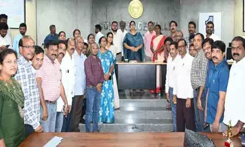 అధికారుల సమిష్టి కృషితోనే జిల్లాకు కేంద్ర అవార్డులు : కలెక్టర్ అభిలాష అభినవ్