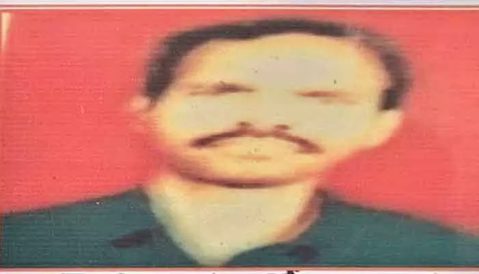 Srikakulam | స్వగ్రామానికి చేరుకున్న టెక్ శంకర్ మృతదేహం Srikakulam | స్వగ్రామానికి చేరుకున్న టెక్ శంకర్ మృతదేహం