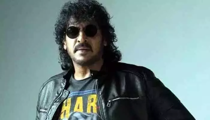 ఓ అభిమాని నా గురించి ఓ పుస్తకం రాశాడు.. పదేళ్ల పాటు మాట్లాడలేదు.. ఉపేంద్ర ఇంట్రెస్టింగ్ కామెంట్స్ ఓ అభిమాని నా గురించి ఓ పుస్తకం రాశాడు.. పదేళ్ల పాటు మాట్లాడలేదు.. ఉపేంద్ర ఇంట్రెస్టింగ్ కామెంట్స్