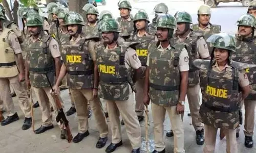 మాజీ సర్పంచ్ మృతిపై పలు అనుమానాలు.. గ్రామంలో భారీగా పోలీస్ బందోబస్తు