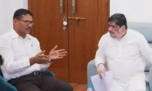 రెండోసారి పట్టుబడితే వాహనం సీజ్ చేయండి.. అధికారులకు మంత్రి పొన్నం ఆదేశం