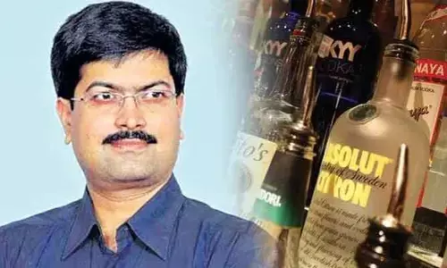 మద్యం కేసులో సీఐడీకి హైకోర్టు కీలక ఆదేశాలు
