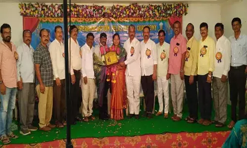 పీఆర్సీ ఫైల్ పై సీఎం త‌క్ష‌ణ‌మే ప్ర‌క‌ట‌న చేయాలి : ఎస్టీయూ టీఎస్ రాష్ట్ర అధ్య‌క్షుడు స‌దానందం గౌడ్