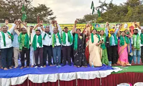 హక్కుల కోసం గళం విప్పిన ఆదివాసీలు.. ధర్మయుద్ద సభ సక్సెస్