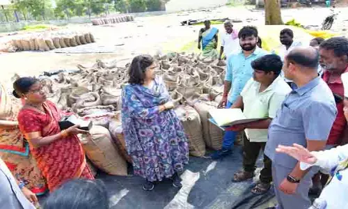 సన్నధాన్యం బోనస్ రైతుల బ్యాంకు ఖాతాల్లో జమ : కలెక్టర్ విజయేందిర బోయి