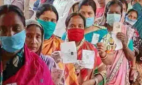మహిళా ఓటర్లే కీలకం