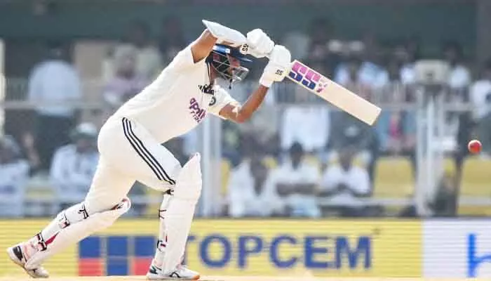 IND Vs SA: పోరాడుతున్న వాషింగ్టన్ సుందర్.. పొంచి ఉన్న ఫాలోఆన్ గండం IND Vs SA: పోరాడుతున్న వాషింగ్టన్ సుందర్.. పొంచి ఉన్న ఫాలోఆన్ గండం