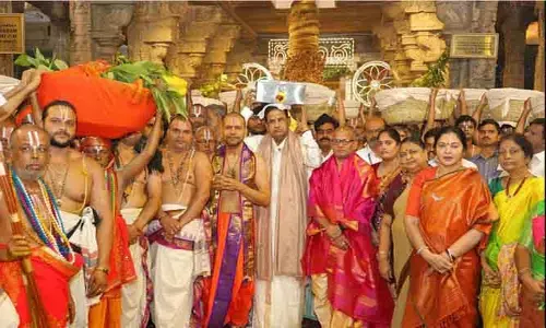 Tiruchanur | పద్మావతి అమ్మవారికి తిరుమల నుంచి సారె