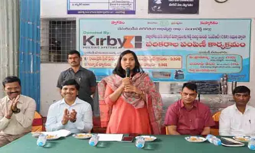 విద్యార్థుల సంక్షేమమే మా ప్రాధాన్య‌త : క‌లెక్ట‌ర్ ప్రావీణ్య