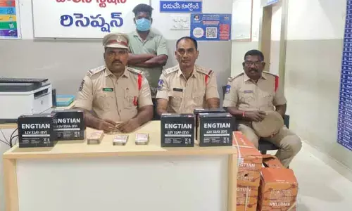 బ్యాటరీల దొంగతనం కేసులో నిందితుడి అరెస్ట్
